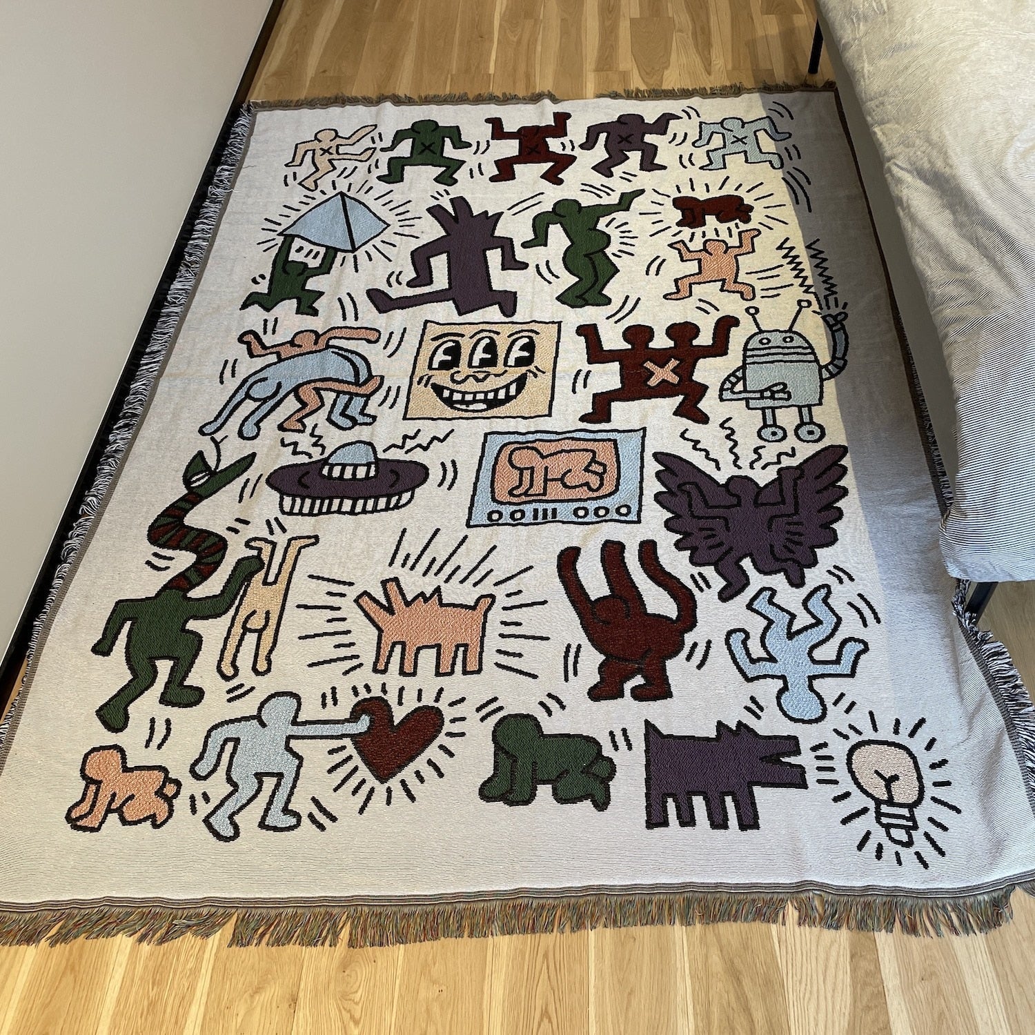 Contemporary Taavita Puzzle Knitted Blanket